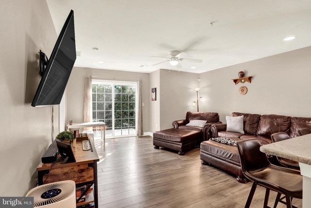 11 GROUP CT, Mount Holly Springs, PA 17065