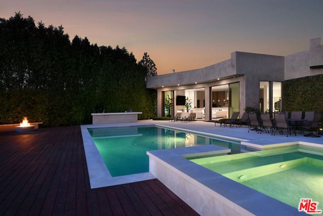 16167 Royal Oak Road, Encino (los Angeles), CA 91436