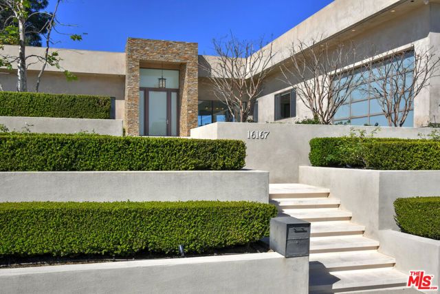 16167 Royal Oak Road, Encino (los Angeles), CA 91436