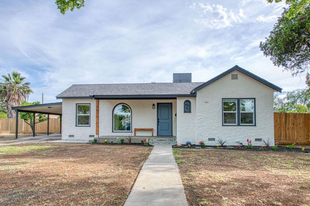 Image 46 of property listing at 3030 E Normal, Fresno, CA 93703