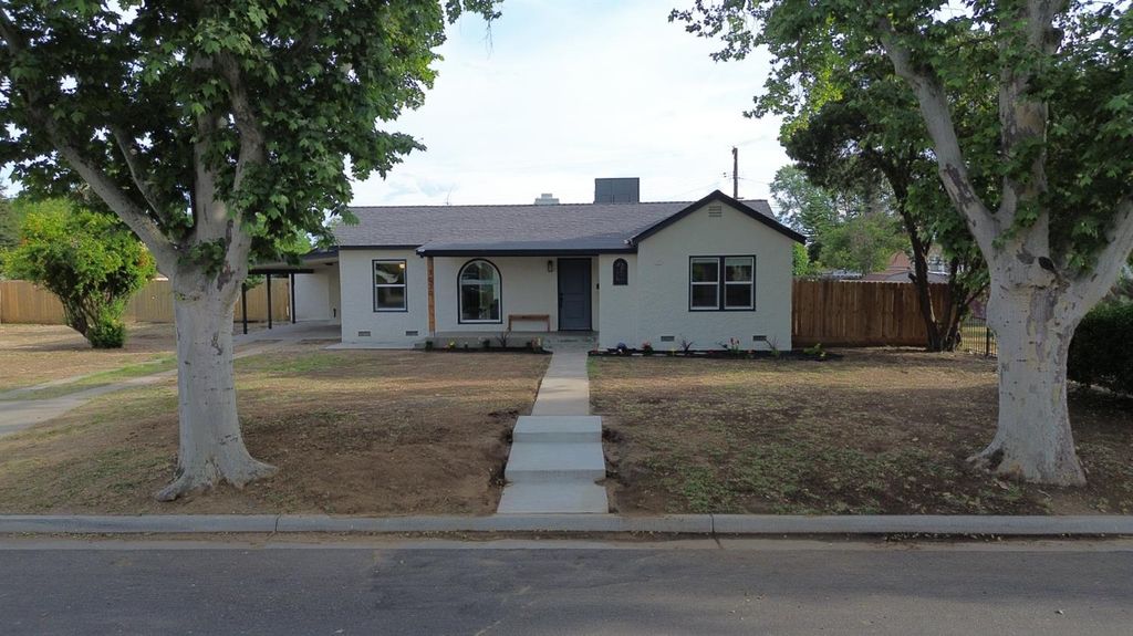Image 55 of property listing at 3030 E Normal, Fresno, CA 93703