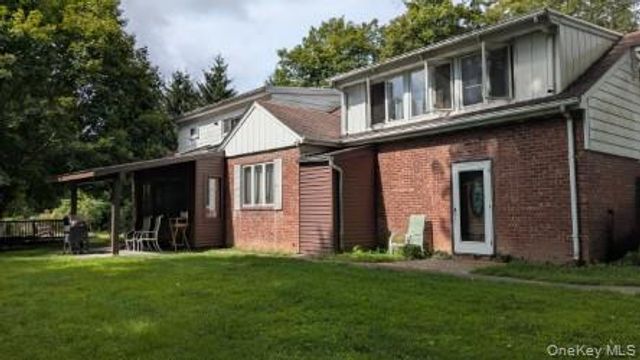 22 Old Mill Road, Poughkeepsie, NY 12603
