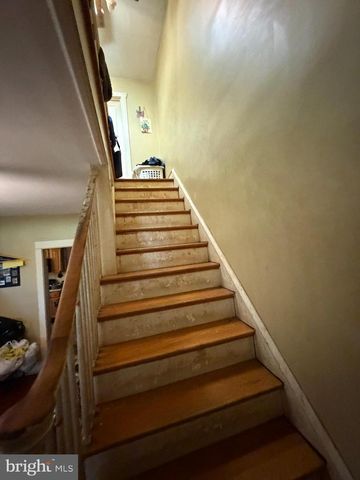 1220 W MARSHALL ST, Norristown, PA 19401