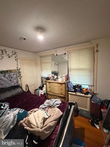 1220 W MARSHALL ST, Norristown, PA 19401