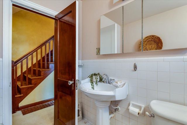 1455 N Woodrow Ave, Wichita, KS 67203