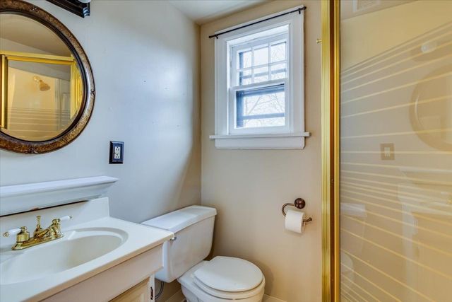 1455 N Woodrow Ave, Wichita, KS 67203