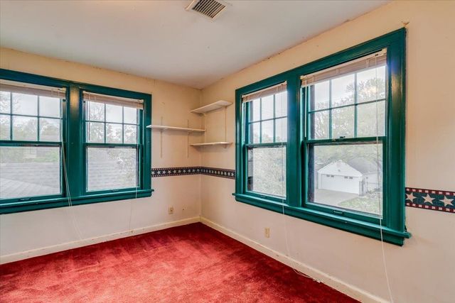 1455 N Woodrow Ave, Wichita, KS 67203