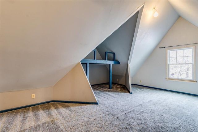 1455 N Woodrow Ave, Wichita, KS 67203