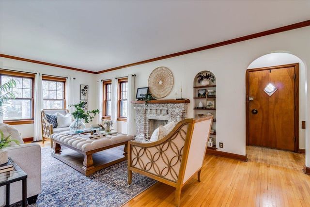 1455 N Woodrow Ave, Wichita, KS 67203