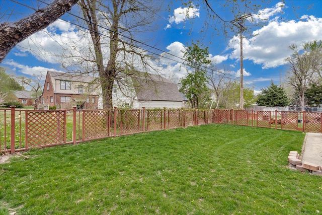 1455 N Woodrow Ave, Wichita, KS 67203