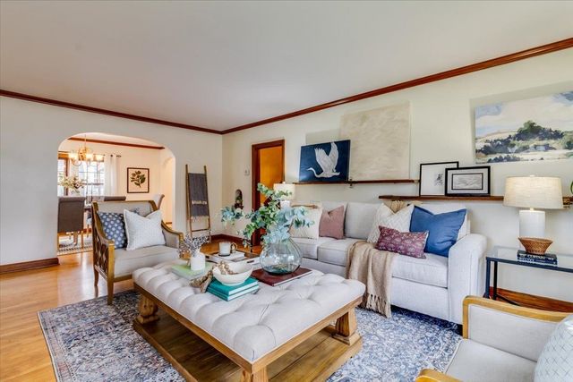 1455 N Woodrow Ave, Wichita, KS 67203