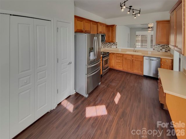 20028 Dovekie Lane, Fort Mill, SC 29707