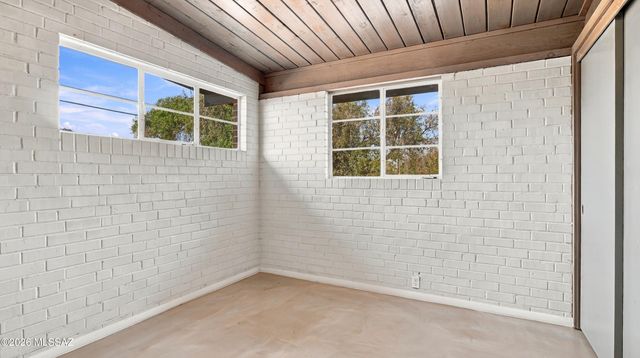 7443 E Calle Sinaloa, Tucson, AZ 85710