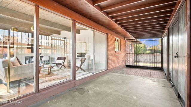 7443 E Calle Sinaloa, Tucson, AZ 85710