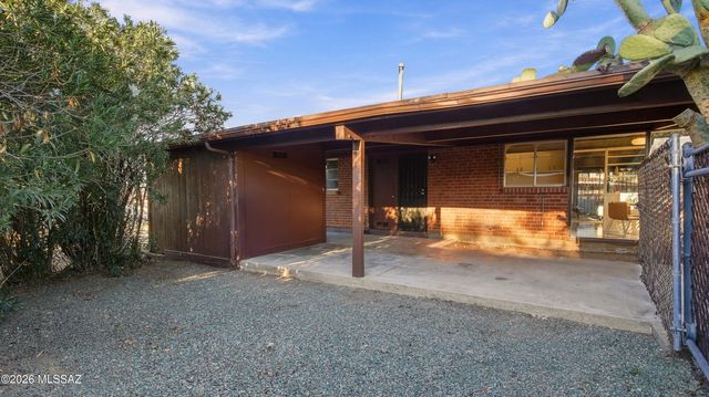 7443 E Calle Sinaloa, Tucson, AZ 85710