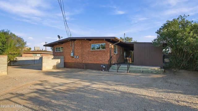 7443 E Calle Sinaloa, Tucson, AZ 85710