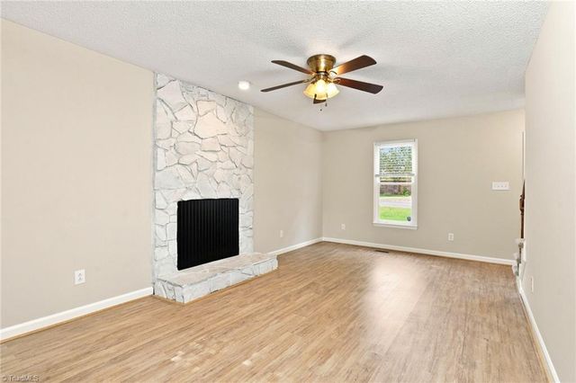 205 Lorraine Drive, Winston-salem, NC 27107