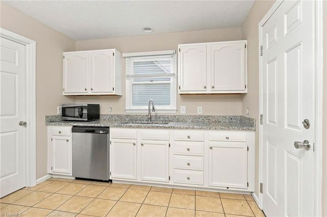 205 Lorraine Drive, Winston-salem, NC 27107