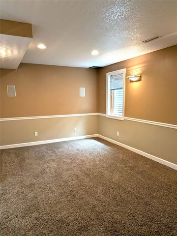 1230 Hardin Drive 1, Carlisle, IA 50047