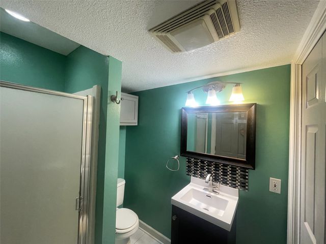 1230 Hardin Drive 1, Carlisle, IA 50047