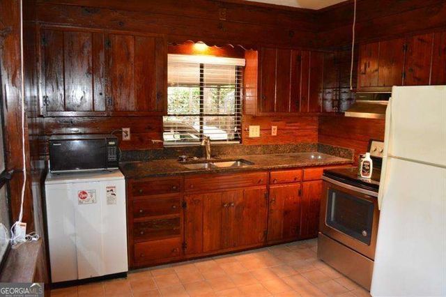 1491 EMORY Road A, Atlanta, GA 30306