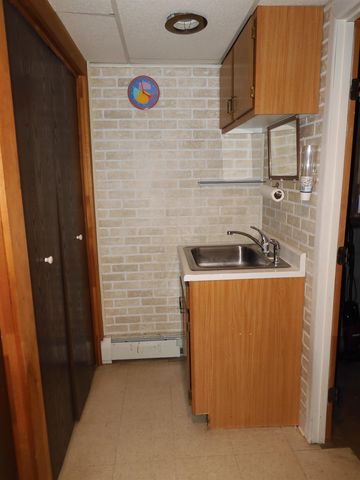 18 Shepard Avenue, Salem, NH 03079