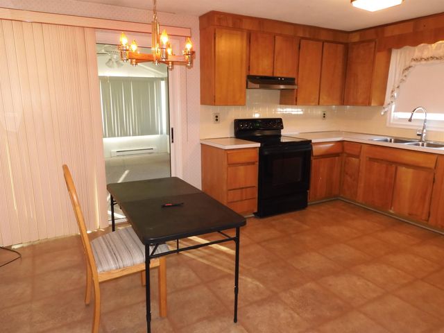 18 Shepard Avenue, Salem, NH 03079