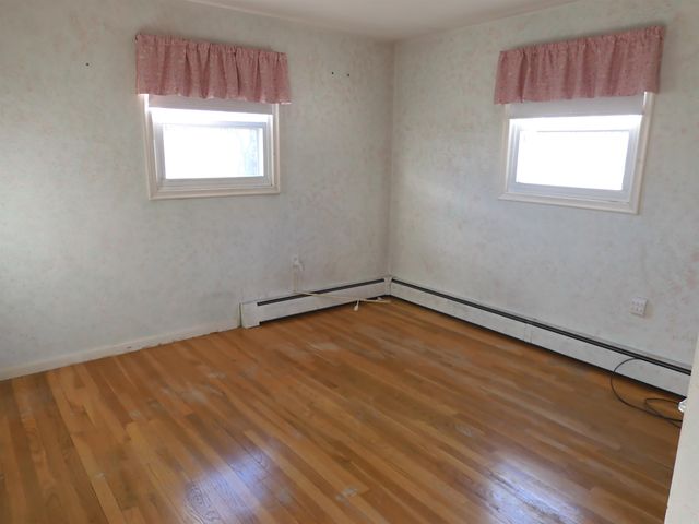 18 Shepard Avenue, Salem, NH 03079