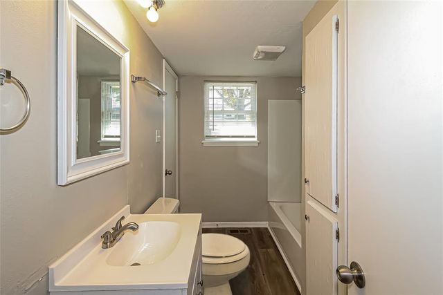 4813 Michael Drive, Del City, OK 73115