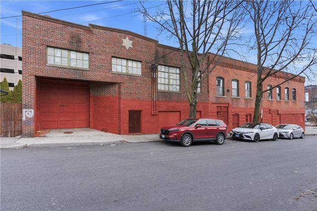 361 West Fountain Street, Providence, RI 02903