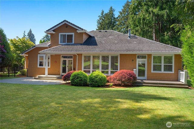3924 Prestwick Lane SE, Olympia, WA 98501