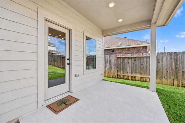 311 Flower Reed Court, Magnolia, TX 77354