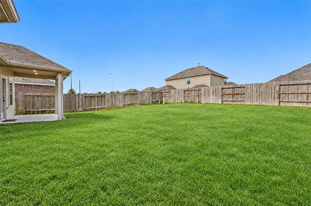 311 Flower Reed Court, Magnolia, TX 77354