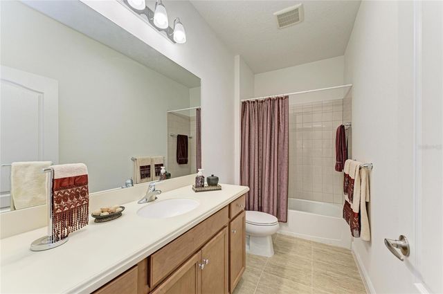 12807 SEASONG TERRACE, Bradenton, FL 34211