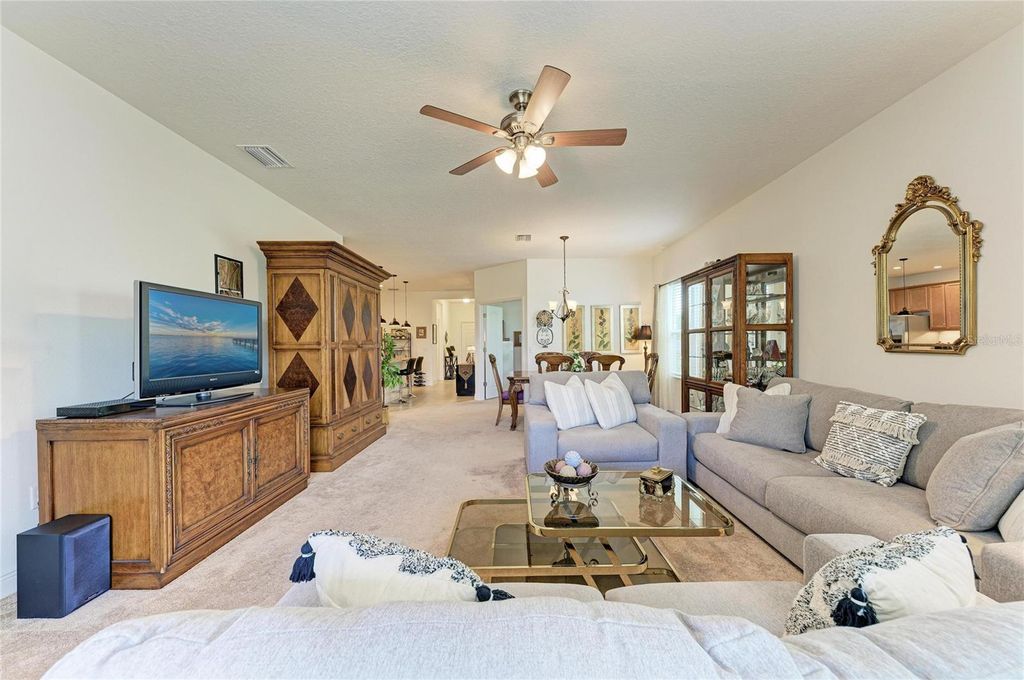 Image 16 of property listing at 12807 SEASONG TERRACE, Bradenton, FL 34211