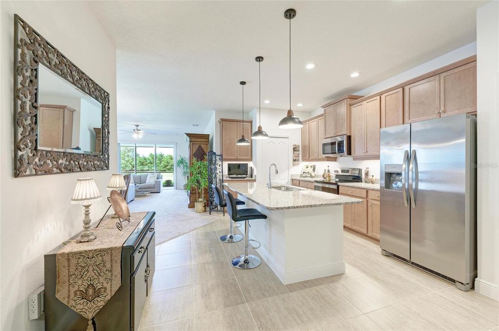 Image 17 of property listing at 12807 SEASONG TERRACE, Bradenton, FL 34211