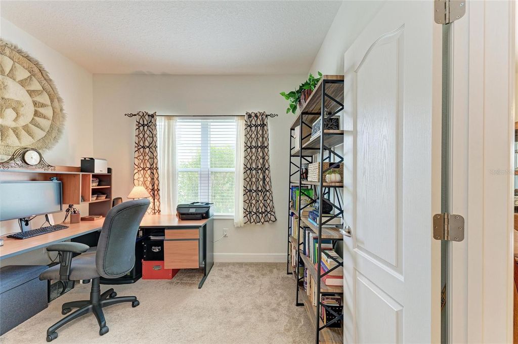 Image 39 of property listing at 12807 SEASONG TERRACE, Bradenton, FL 34211