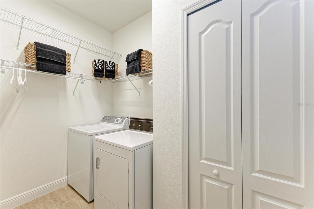 Image 41 of property listing at 12807 SEASONG TERRACE, Bradenton, FL 34211