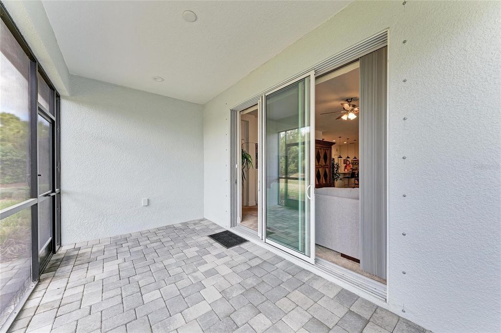 Image 46 of property listing at 12807 SEASONG TERRACE, Bradenton, FL 34211