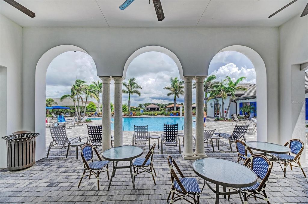 Image 57 of property listing at 12807 SEASONG TERRACE, Bradenton, FL 34211