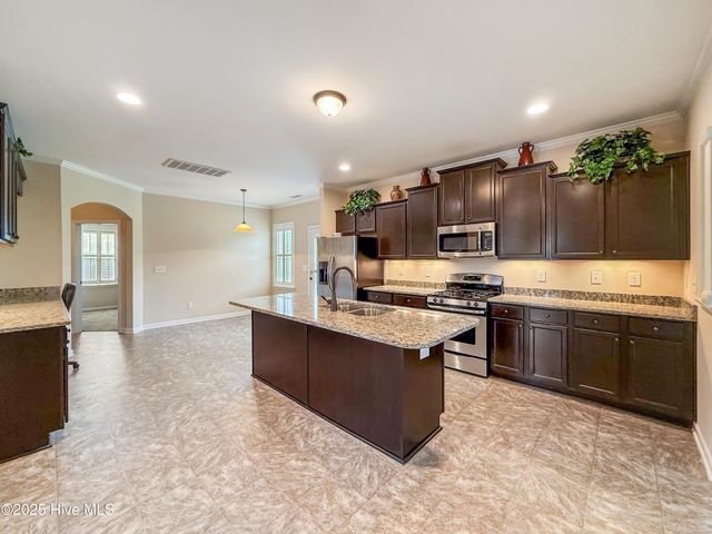 509 Walkens Woods Lane, Jacksonville, NC 28546