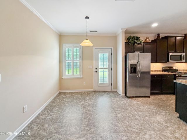 509 Walkens Woods Lane, Jacksonville, NC 28546