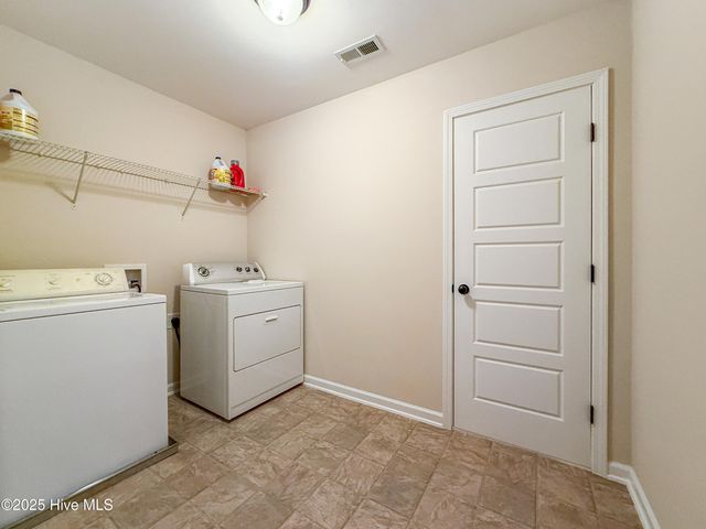 509 Walkens Woods Lane, Jacksonville, NC 28546