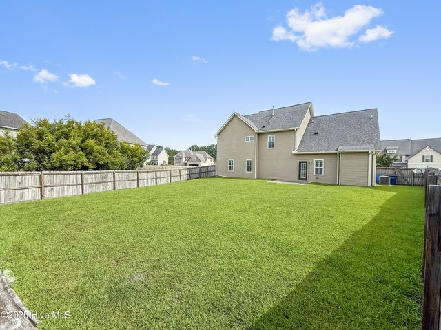 509 Walkens Woods Lane, Jacksonville, NC 28546