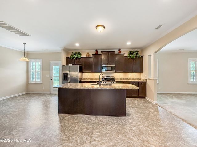 509 Walkens Woods Lane, Jacksonville, NC 28546