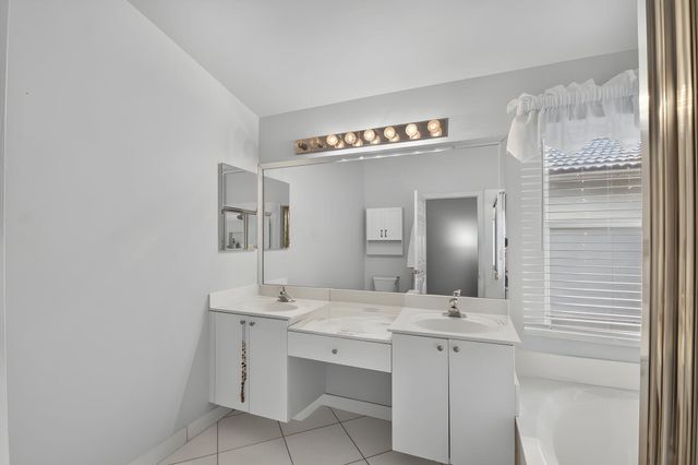 11163 Mandalay Way, Boynton Beach, FL 33437