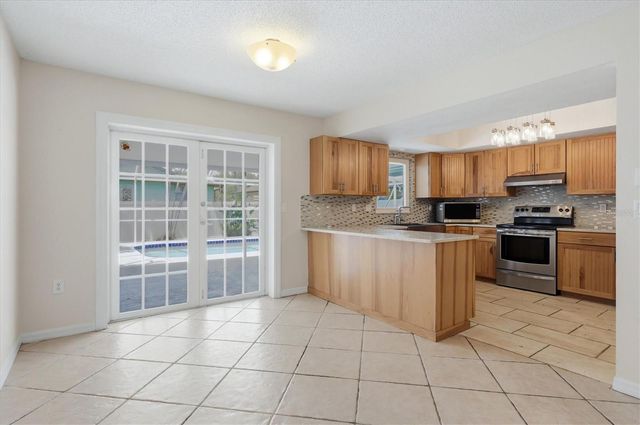4089 KING RICHARD DRIVE, Sarasota, FL 34232
