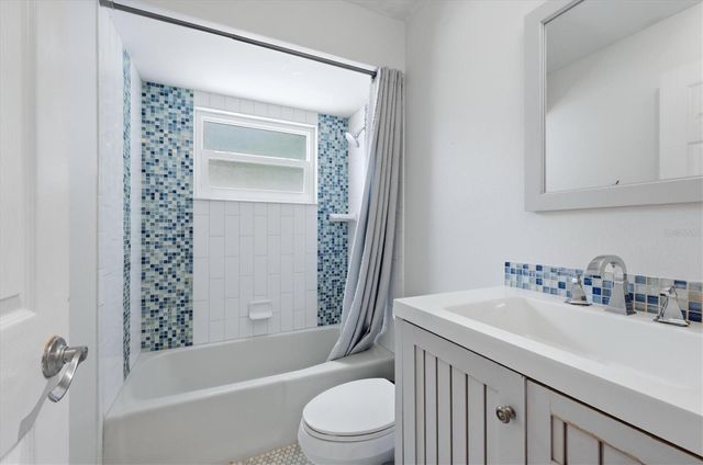 4089 KING RICHARD DRIVE, Sarasota, FL 34232