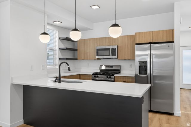 2906 E DESERT SOL CT, Moab, UT 84532