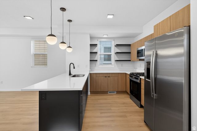 2906 E DESERT SOL CT, Moab, UT 84532